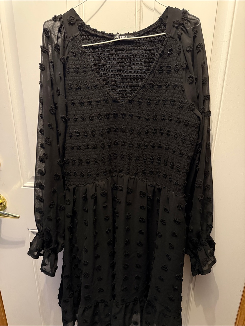 Woven Textured Black Long-Sleeve V-Neck Smocked Dress